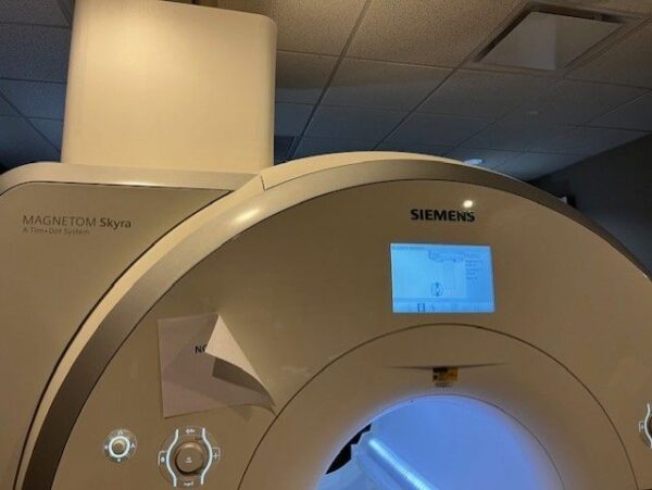 SIEMENS Skyra 3T MRI Scanner